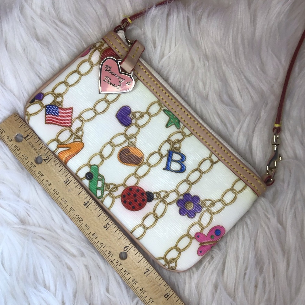 Dooney large wristlet wallet vintage charms pattern 🇺🇸 🐞 ⭐️